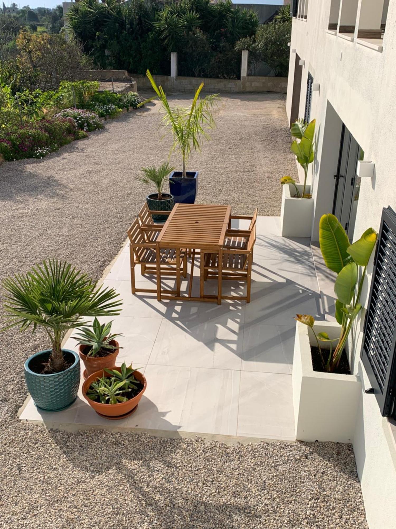 A Tranquil Garden Apartment, Carvoeiro - Benagil Apartment