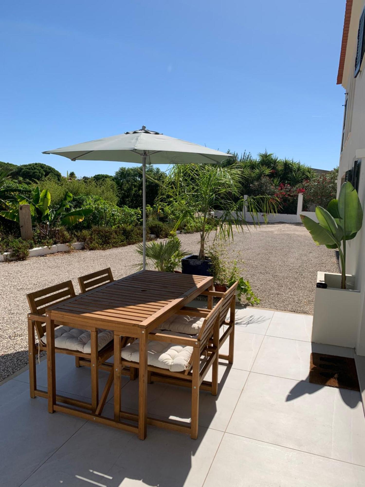 A Tranquil Garden Apartment, Carvoeiro - Benagil Apartment
